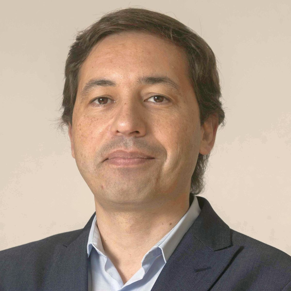 PEDRO SANTOS
